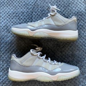 Jordan 11 low cool grey